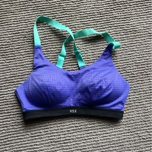 Victoria’s Secret: VSX SPORT Bra 32 C